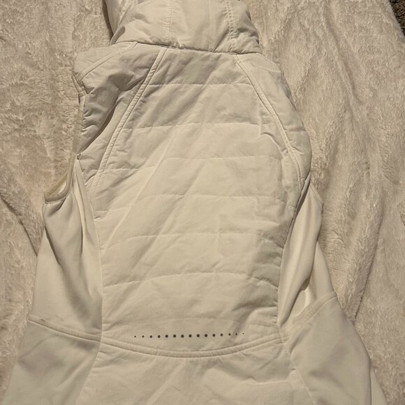Lululemon Another Mile Vest Size 2 - Picture 3 of 4